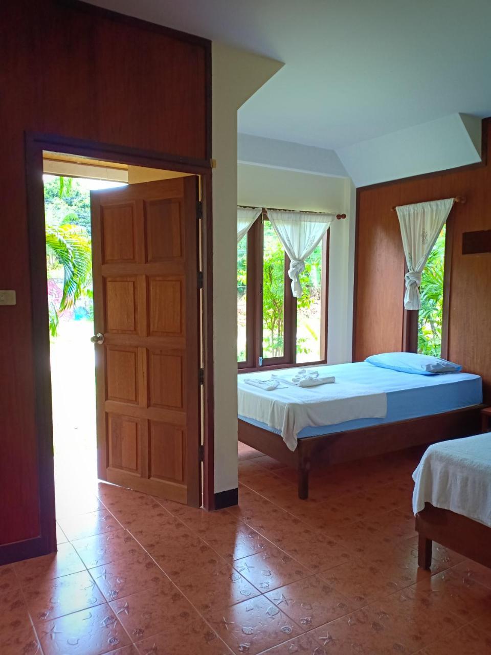 Haad Yao Sunset Bungalow Exterior photo